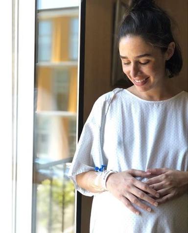 Candela Serrat, criticada por no escoger la sanidad pública para dar a luz