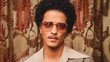 Bruno Mars adelanta a este mismo viernes la nueva canción de su proyecto Silk Sonic