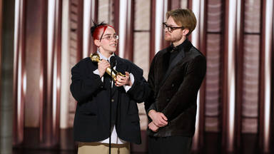 El conmovedor discurso de Billie Eilish al ganar su segundo Globo de Oro gracias a la banda sonora de 'Barbie'
