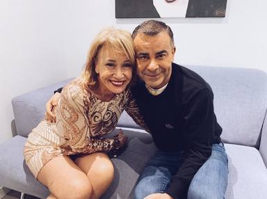 Jorge Javier Vázquez junto a Mila Ximénez en la imagen que compartió en sus redes cuando murió la colaboradora