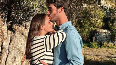 Marta Pombo y Luis Zamalloa, con el corazón encogido por su hija Candela, ingresada en la UCI