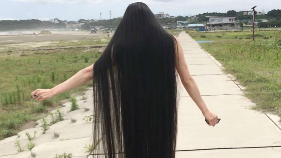 La 'Rapunzel' japonesa bate un nuevo récord mundial: ¡15 años sin cortarse el pelo!