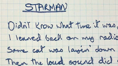 La letra escrita a mano por David Bowie para 'Starman' se ha vendido por más de 227 mil euros