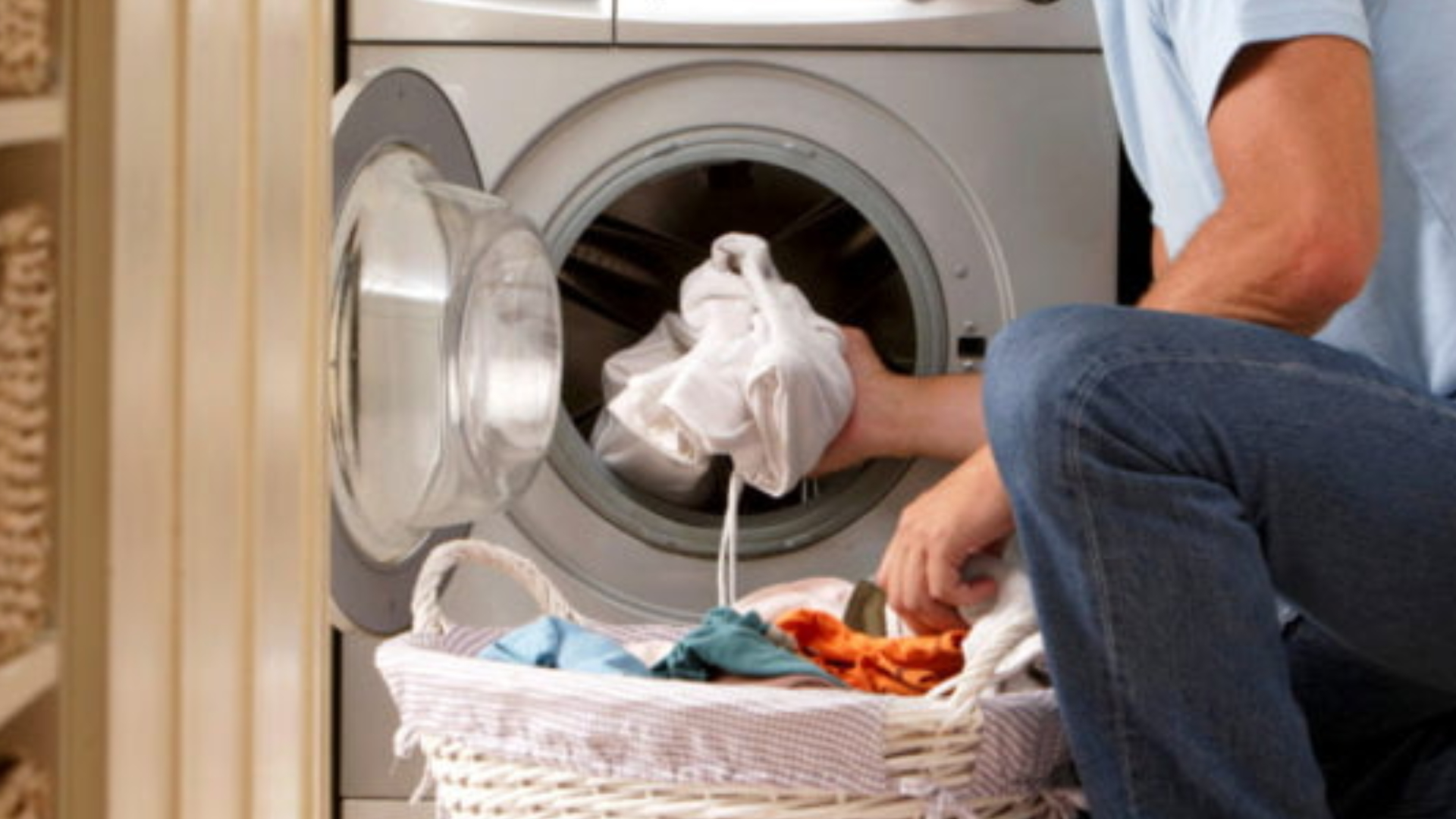 El motivo por el que llevas toda la vida poniendo la lavadora mal: ¿Lo haces del derecho o del revés?