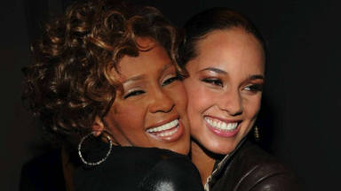 Alicia Keys incluye a Whitney Houston en el Salón de la Fama del Rock and Roll: "Su música vivirá para siempre