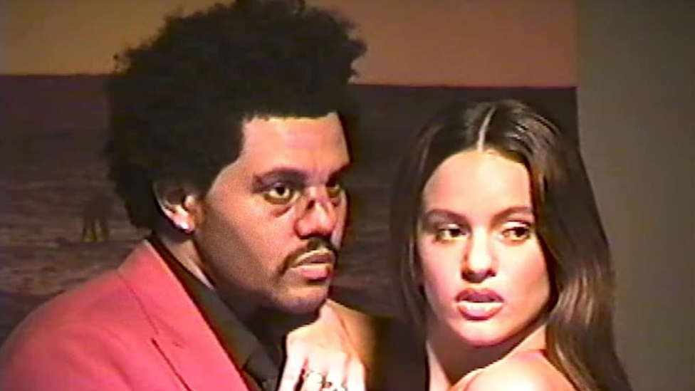 El análisis de Javi y Mar al 'Blinding lights' de Rosalía y The Weeknd: "Vaya mezcla"