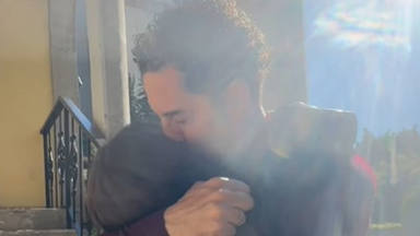 David Bisbal abrazado a su hija Ella en el vídeo de la felicitación por su 14 cumpleaños