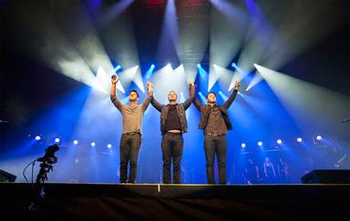 Jonas Brothers convencen al público, entregado, de Madrid y ponen rumbo a Barcelona