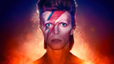 Conoce la nueva e inédita versión del mítico "Starman" de David Bowie en su 50 aniversario