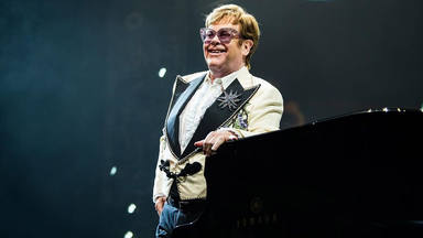 Así es el libro de Elton John “Farewell Yellow Brick Road: Memories Of My Life On Tour”