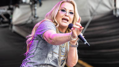 5 números uno de Anastacia para celebrar su cumpleaños: de "Left outside alone" a "sick and tired"