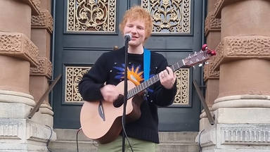 Ed Sheeran revoluciona la localidad inglesa de Ipswich con un concierto sorpresa en plena calle
