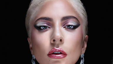Lady Gaga: "descubrí el poder del maquillaje porque no me veía hermosa"
