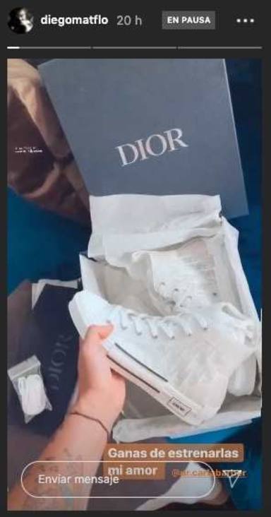Las zapatillas de 900 euros que Carla Barber le ha regalado a Diego Matamoros