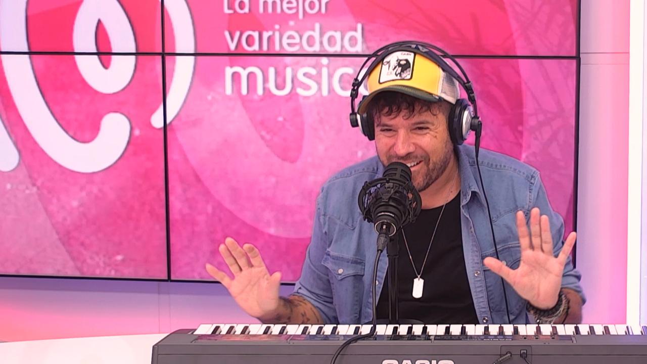 Pablo López cae en la broma de Javi Nieves y Mar Amate para la gala 'Inocente, inocente'