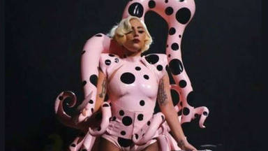 Lady Gaga outfit de pulpo