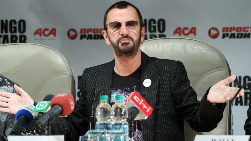 El impresionante aspecto de Ringo Starr, a sus 80 años de edad, en la gala de entrega de los Grammy