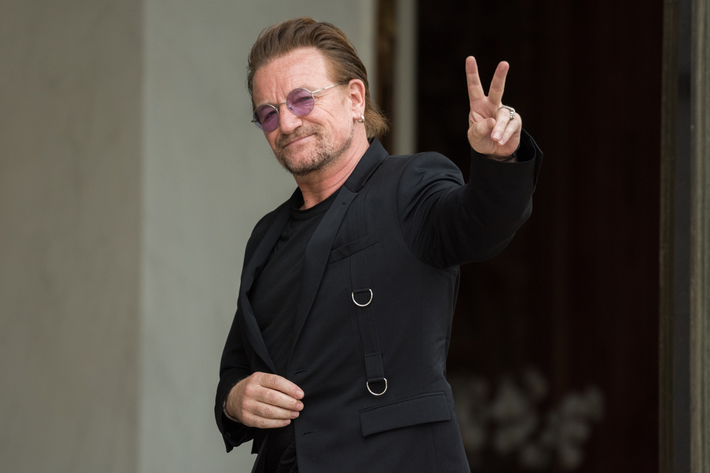 Un hombre se hace pasar por Bono de U2 y logra que le inviten a cenar