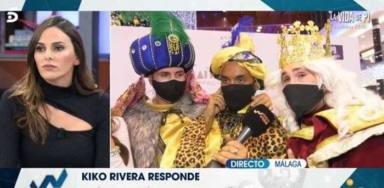 Kiko Rivera al teléfono en Viva la vida
