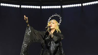 La gira de Madonna arranca con un mensaje: "No pensé que lo lograría, mis médicos tampoco"