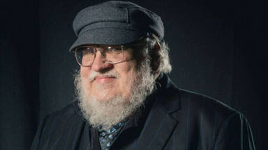 George R. R. Martin firma el contrato más emocionante de los tiempos ¡Algo muy especial se cuece!