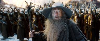 Un joven recorre Nueva Zelanda vestido de Gandalf
