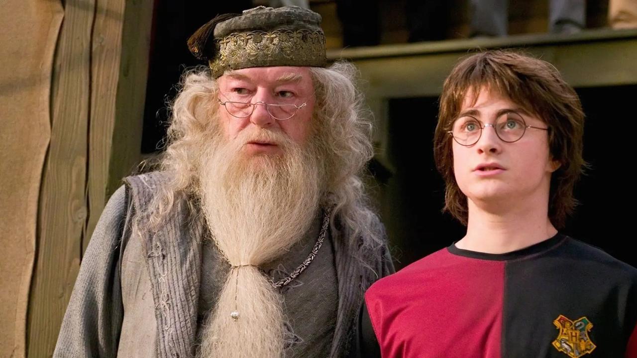 La broma que le costó un romance a Daniel Radcliffe por culpa de Michael Gambon, Dumbledore en 'Harry Potter'
