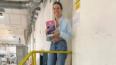 Cristina Pedroche, emocionada al ver cómo imprimen su libro