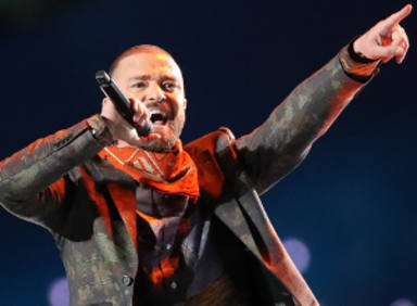 Justin Timberlake utilizó un holograma de Prince en la Super Bowl 2018