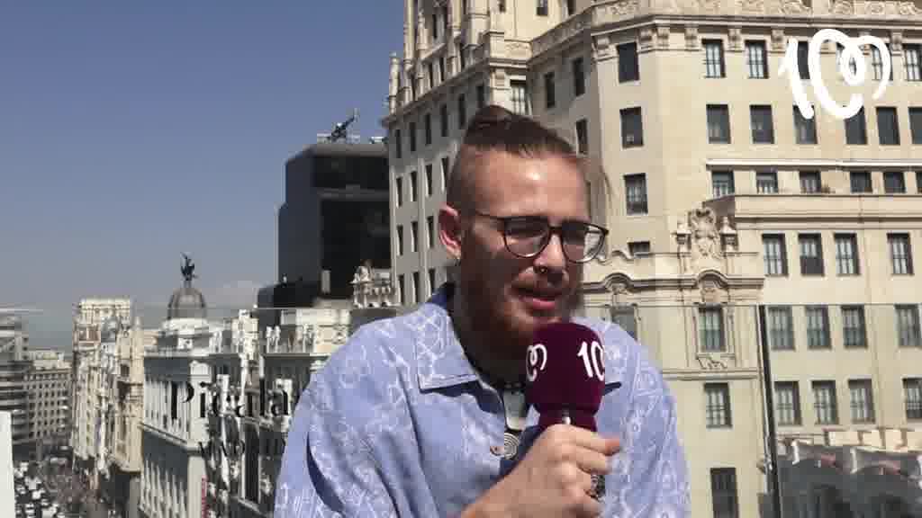 Andrés Martín ('La Voz') presenta "Línea 10" y se sincera: “Saltaba las canciones de Pablo López en la radio"