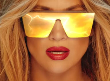 El videoclip de "Limitless" junta a Jennifer Lopez y a su hija