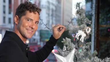 Así suena 'Todo es posible en Navidad', el nuevo villancico de David Bisbal