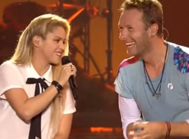 Shakira canta con Chris Martin de Coldplay