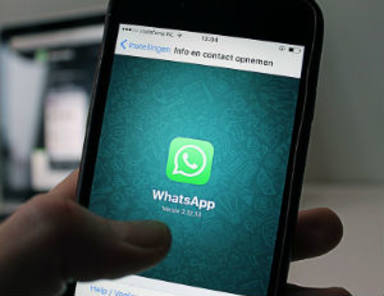Hoy WhatsApp borra tus mensajes y vídeos antiguos