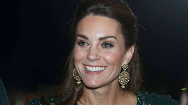 Kate Middleton vuelve a dar una lección de estilo en su viaje oficial a Pakistán