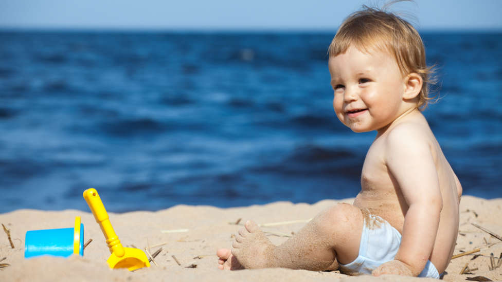 El Club de Madres Imperfectas crece y nos regalan un consejo: ¡mucho cuidado al ir a la playa!