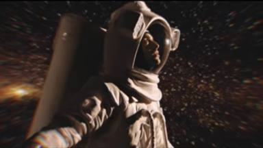 En un viaje interestelar hacia el amor, Álvaro de Luna lanza 'Nos perderemos en Marte' y videoclip "espacial"