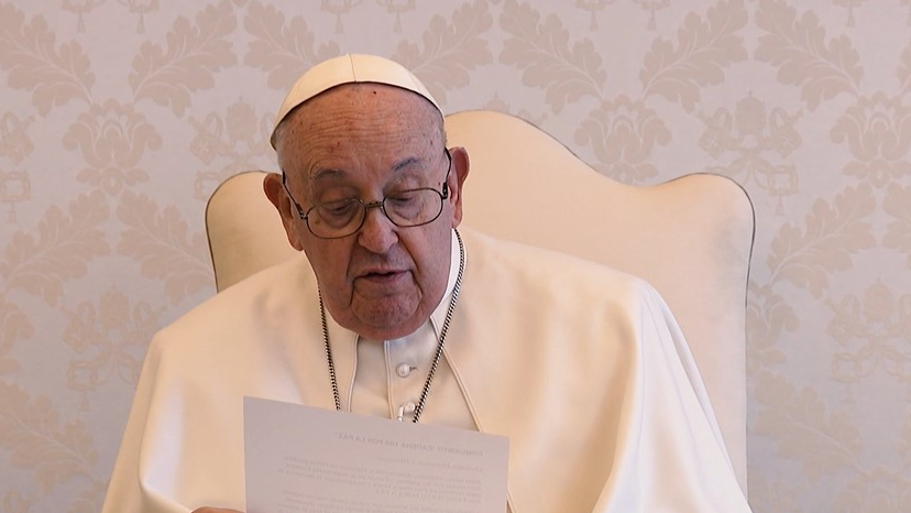 El Papa Francisco se suma a CADENA 100 POR LA PAZ: "Gracias por no haber  mirado a otro lado" - Por la paz - CADENA 100