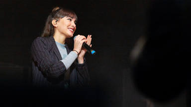 Aitana como artista invitada en un concierto de Morat