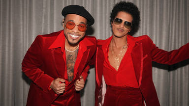 Bruno Mars y Anderson .Paak vuelven a viajar en el tiempo: versionan el ochentero 'Love's Train'