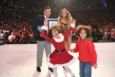 Mariah Carey recibe tres récords Guinnes por el exitazo de "All I want for Christmas is you"