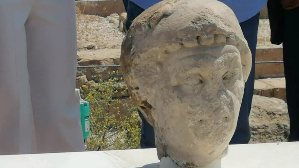 La consejera de cultura desvela algunos de los detalles del busto encontrado