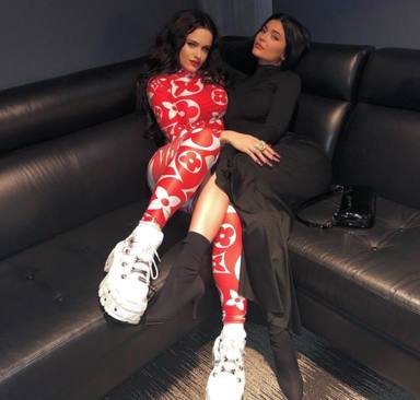 De la amistad de Rosalía y Kylie Jenner nace su último éxito