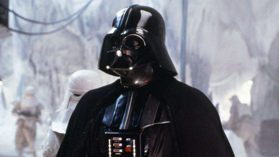 Sale a subasta el casco original de Darth Vader