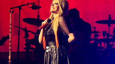 Las redes enloquecen con el posible acercamiento entre Avril Lavigne y este famoso rapero