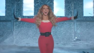 El vídeo de cómo Mariah Carey se descongela para cantar a la Navidad su 'All I Want for Christmas Is You'