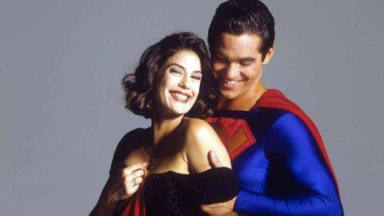 La 'Lois Lane' de Superman, Teri Hatcher, sorprende con su imagen en un día muy señalado