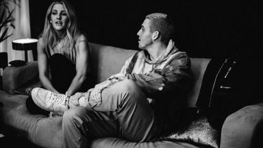 Ellie Goulding lanza su balada Slow Grenade para recordarnos que su álbum llega este mismo mes de julio