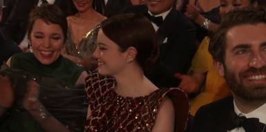 Emma Stone y Dave McCary en los Oscars