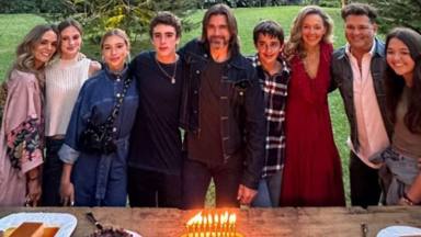 Juanes y Carlos Vives celebran juntos sus cumpleaños con una fiesta familiar